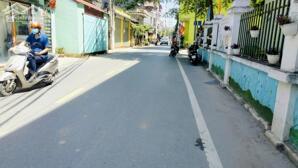 Bán gấp lô đất Đức Thượng,sát quốc lộ 32,40m lô góc mặt tiền rộng ô tô chạy vòng quanh nhỉnh 4tỷ