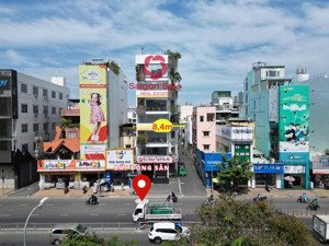 tin thật 100%, bán tòa nhà 8,4 x 24, hầm 7 tầng, góc 3mt 384 cộng hòa, p.13, tân bình 