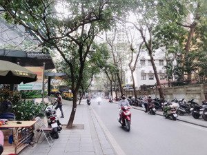 nhà đẹp ngụy như kon tum - thanh xuân. dt 60m. 5 tầng. mặt tiền 4.6m. giá 27.5 tỷ (còn tl)