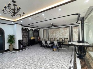 bán tòa nhà mặt phố tô ngọc vân, lô góc, kd vô đối, 146m2x9t, mt 9m.