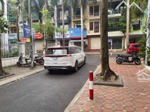 cho thuê nhà hoàng ngân - lê văn lương, dt 70m*5 tầng, thang máy, oto đỗ cửa, giá thuê 28 triệu