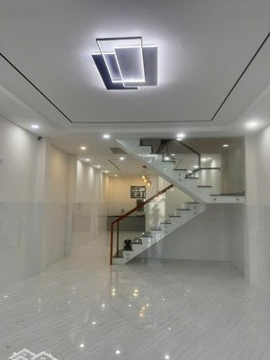 cho thuê văn phòng hoặc vừa ở vừa kinh doanh mặt đường điện biên phủ