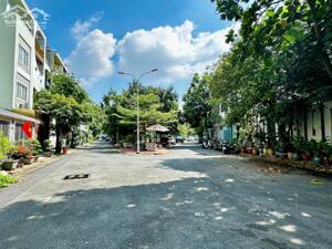 Đất Trống Mặt Tiền Đường Số 29 - Đỗ Pháp Thuận, P.An Phú, Q2 - DT 8mx20m, nội khu View Công Viên