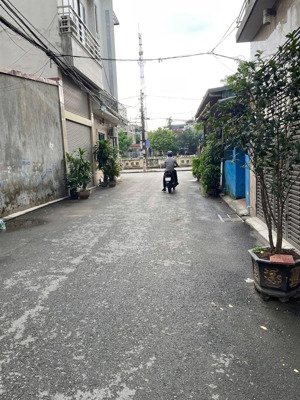 thuỵ phương - kinh doanh - ô tô tránh - dân xây - gần hồ sinh thái + diện tích 54m2 x 3 tầ