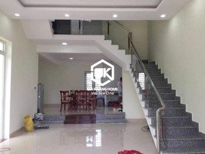 cho thuê nhà nguyên căn 8 phòng ngủ full nội thất khu acc vườn xoài phù hợp gia đình và văn phòng