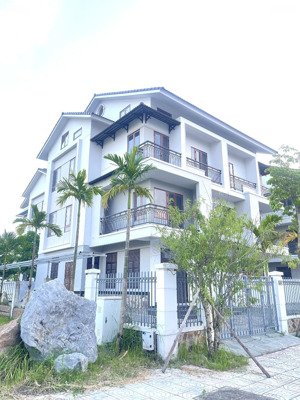 bán biệt thự ngay gần hà nội , nơi an cư lý tương , điểm đầu tư sinh lời