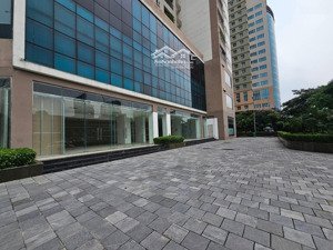 hót nhất phố lê văn lương-cho thuê mbkd dt 270m2, mặt tiền 18m, giá 1tr1/m bao gồm vat, mọi mô hình