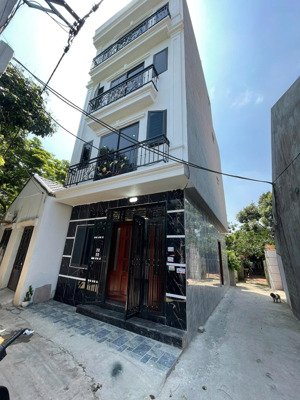 hàng hiếm-bán nhanh trong tuần- khả năng chỉ vài ngày là có đầu tư ôm-nhà độc lập 4 tầng giá cực rẻ