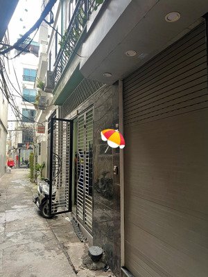 ngon nhất hn, trước nhà rộng 3m, 20m ra mặt phố giáp nhị dt40m2 xây 5t giá 7.48 tỷ