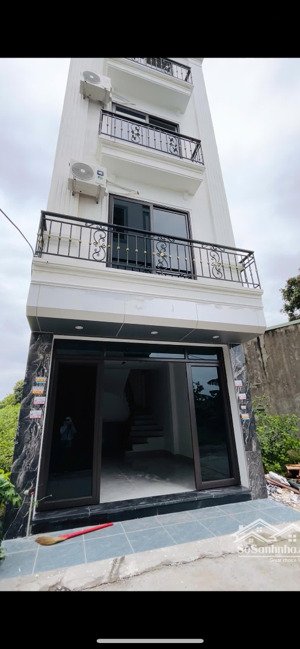 nhà 5 tầng ngõ ô tô đỗ cửa, thiết kế full nội thất, dân xây độc lập