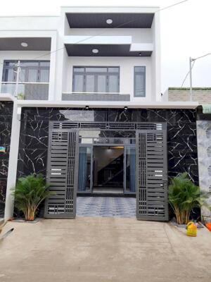 Cần bán gấp căn nhà ngay chợ tân hiệp giá chỉ 1ty6