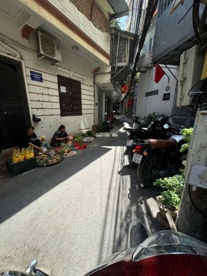 bán nhà riêng tại mễ trì hạ, 1,8 tỷ, 31 m2, 2pn, 1wc, hướng tây nam