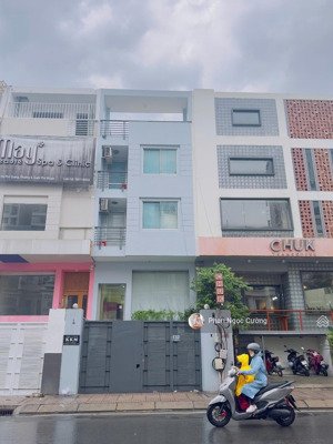 ( hót ) bán nhà mặt tiền đường phổ quang, 4x20m, 2 tầng, giá: 18 tỷ, p.2, tân bình