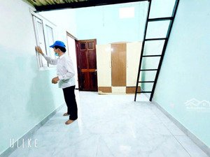 cho thuê phòng có gác, máy lạnh trần thị hè gần ngã ba đông quang 2,7tr