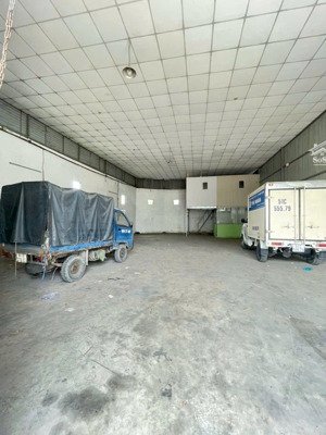 mặt tiền đường công 40m. diện tích 240 mv giá 23 triệu