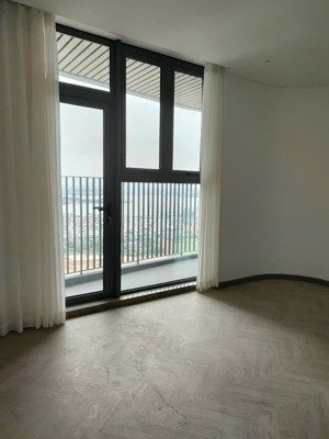 sang tên căn hộ cao cấp 3pn + 1 - view cực thoáng tại n01t6. liên hệ để xem trực tiếp