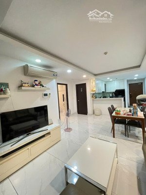 cần bán cc xigrand court dt 90m2 3pn 2wc full nt tầng cao + sổ giá 8,6 tỷ lh hân