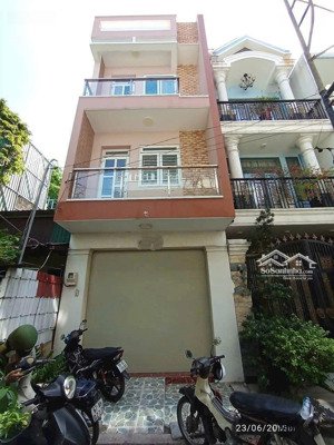 bán nhà mặt tiền tân trang, phường 9, tân bình (4,5*11m) 2 lầu chỉ 8,3 tỷ