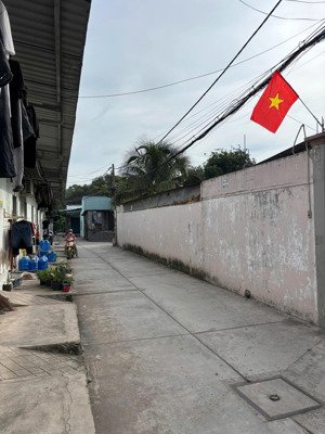 bán nhà xưởng 2 mặt tiền hxh tỉnh lộ 10, p. tân tạo, q. bình tân