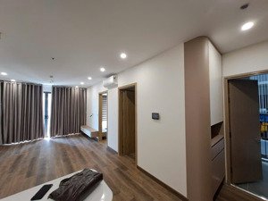 cho thuê gấp căn 80m2 toà n0.04 full nội thất xịn xò vào ở ngay lh: 