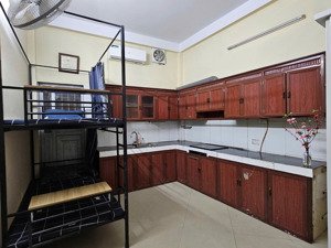 bán nhà riêng tại hòe thị, 7,x tỷ, 45m2, 5 tầng, 7pn-4wc đầy đủ tiện ích, đẹp, thoáng mát.