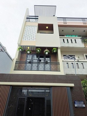 "hiếm" nhà mới 58m2, 4 tầng, hẻm xe hơi ngay phạm văn đồng