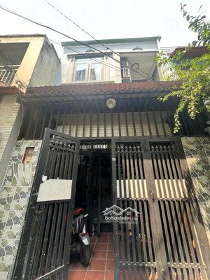 nhà đường 38 hbc , nhà kiên cố , sổ rõ ràng , không quy hoạch , giao thông thuận tiện