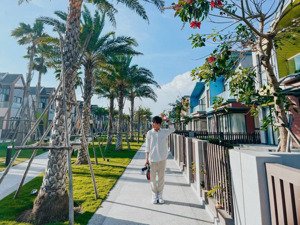 bán cắt lỗ gần 2 tỷ biệt thự 2pn wonderland hồ tràm đã hoàn thiện cơ bản - view hồ bơi olympic