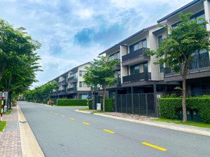 nhà phố vườn 1 trệt 2 lầu hướng nam waterpoint giá 4ty6