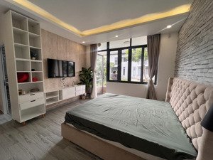 cho thuê nhà lavila nguyên căn 5 phòng ngũ full nội thất giá chỉ 23 triệu/tháng