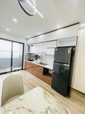 bán căn hộ 2 phòng ngủ ban công hướng nam - tầng 18