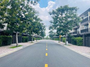 bán nhà phố vườn 1 trệt 2 lầu khu rivera trục đường 16m gần sông hướng đông nam giá 4ty9