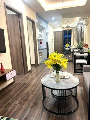 chính chủ cần tiền bán gấp căn hộ full nội thất