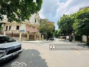 chính chủ bán nhanh căn biệt thự đẹp nhất khu vườn đào, 230m2, 4 tầng mt 15m, giá hơn trăm tỷ