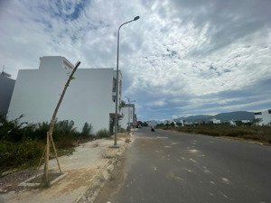 đất đường b11 kđt vcn phước long 2 phường nam nha trang dt 100m2 đường 13m