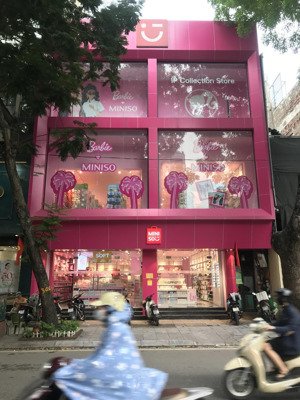 cho thuê nhà mặt phố dương khuê, vị trí đẹp nhất phố, diện tích: 80m2x3,5tầng, mặt tiền:8m, quá đep