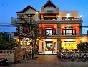 bán khách sạn ở hội an dòng tiền 500tr/tháng