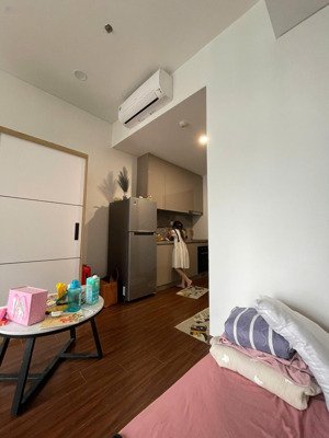 bán nhanh căn hộ studio masterri tầng đẹp phí cc thấp