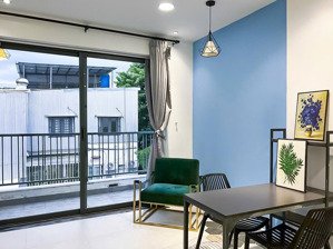 cho thuê căn hộ full nội thất ban công rộng gần sân bay tân sơn nhất, tân bình