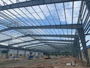 cho thuê 2.000m2 5.300m2 xưởng mới ngoài kcn tân uyên bình dương