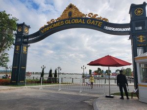 chuyển nhượng căn 75m2 tinh hoa sát hồ và công viên bao khách tìm tại vinhomes cổ loa