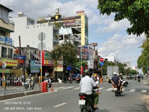 bán nhà 2 mặt tiền nguyễn văn lượng - đối diện lotte mart - 4.1 x 30 - nhà cấp 4 chưa qua đầu tư