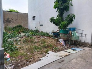 chủ bán giá tốt lô đất 75m2 ko lộ giới quy hoạch - dân cư hiện hữu- ngay gần ql13 - sát chợ đầu mối