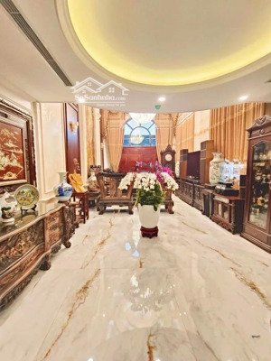 nhà vip cho khách vip đây ạ siêu phẩm