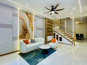 nhà đang cho thuê 13tr/tháng giá siêu rẻ 1 tỷ890tr ở nguyễn tri phương, dĩ an ngay kcn sóng thần 2.