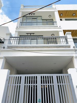 bán nhà hẻm xe hơi tân bình gần nhà ga t3