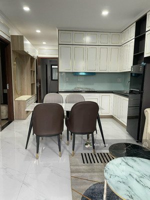 căn hộ 2pn, 1wc, 55m2, full nội thất cao cấp, có ban công thoáng mát tại vạn phúc. giá chỉ 13 triệu