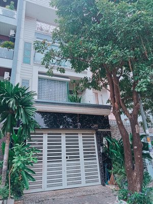 4 tầng kdc savimex phú thuận view công viên đường xe hơi yên tĩnh gần chợ giá 13 tỷ nhỉnh