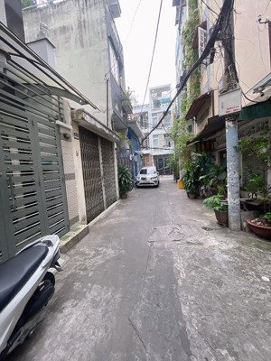 cho thuê nhà riêng đường phan xích long phú nhuận, 16 triệu, 46m2, 2pn, 2wc, giá ưu đãi. 3,5x13m.