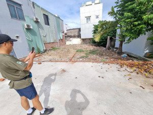 mình cần bán lô đất 67m kiệt trương định - vị trí gần bãi tắm mân thái